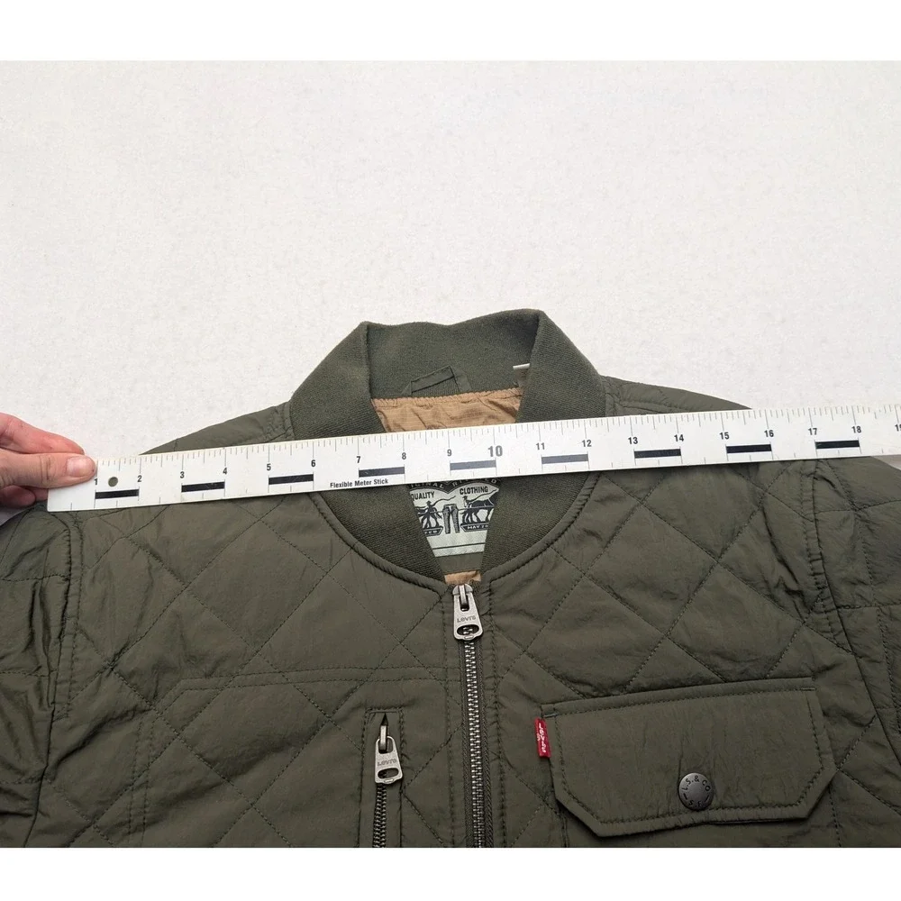 Levi's Quilted Bomber Jacket Mens Small Olive Green Diamond Stitch Full Zip